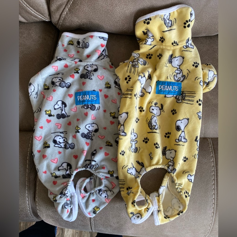 Snoopy dog pjs
